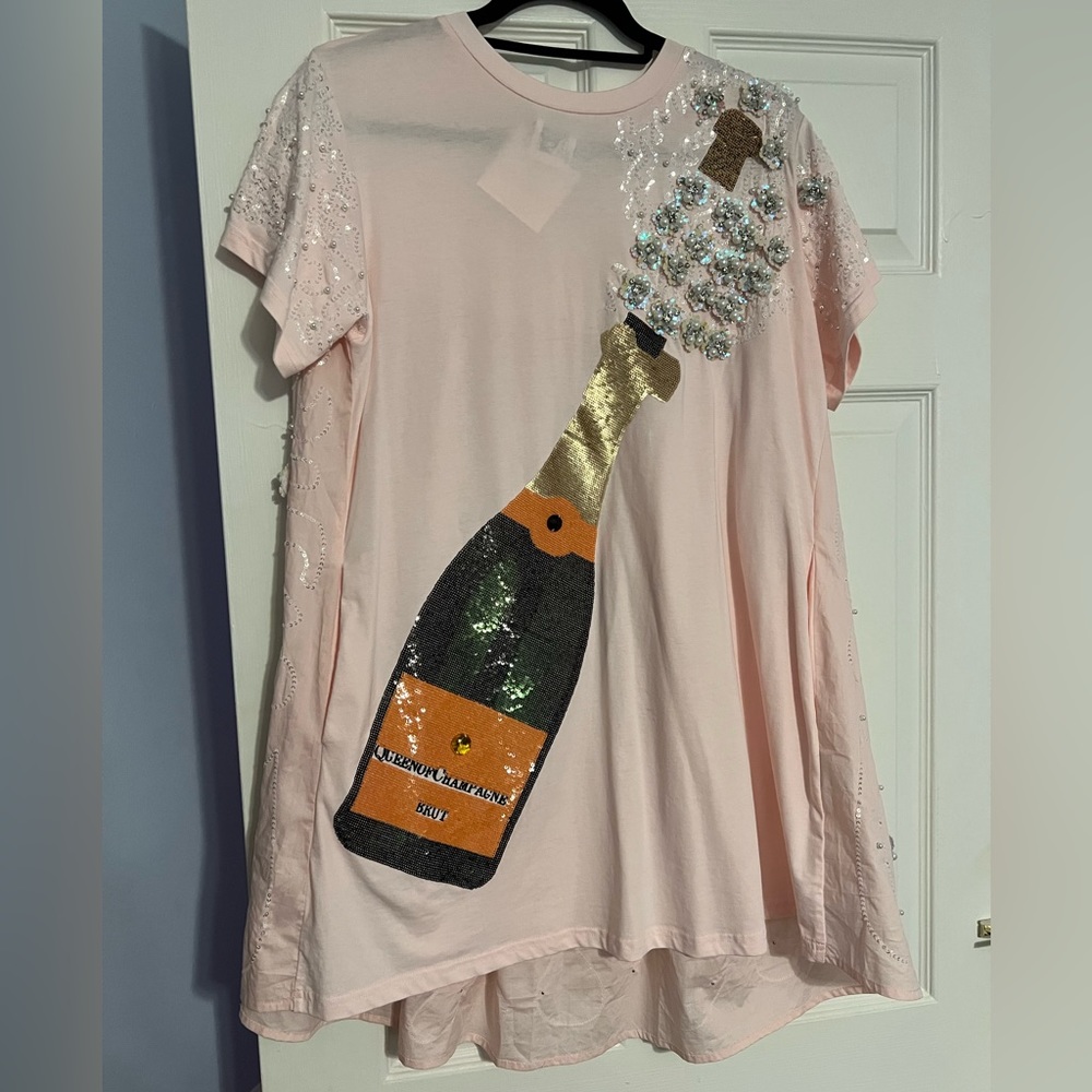 Queen of Sparkles light Pink Popping Champagne Tee Dress